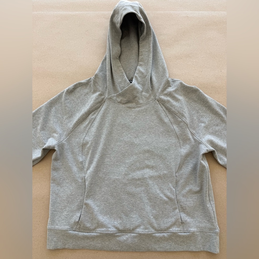 Lululemon — Scuba Cropped Hoodie — Size 10 - Picture 3 of 15